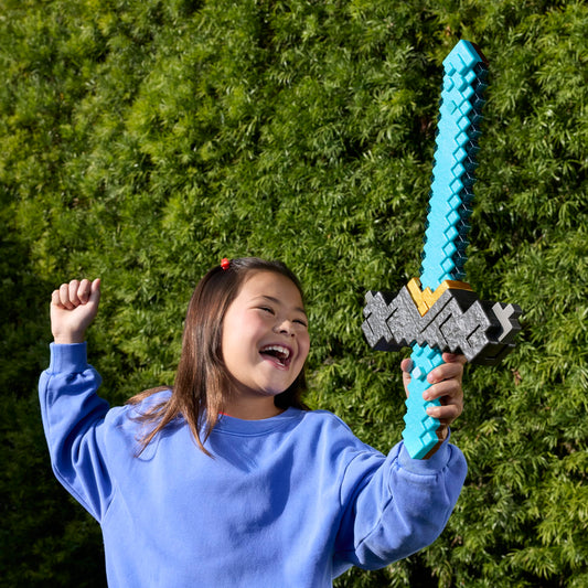 Minecraft Click And Switch Sword And Pickaxe Role-Play 2-in-1 Toy inspired By The Movie