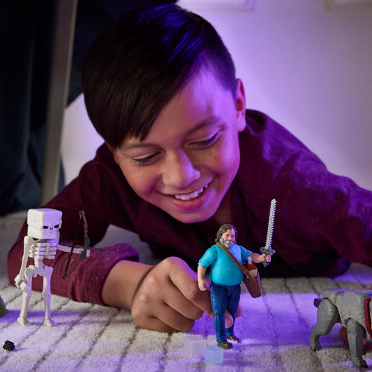 Minecraft Skeleton Action Figure & Accessories, 4-inch Toy Set inspired By A Minecraft Movie